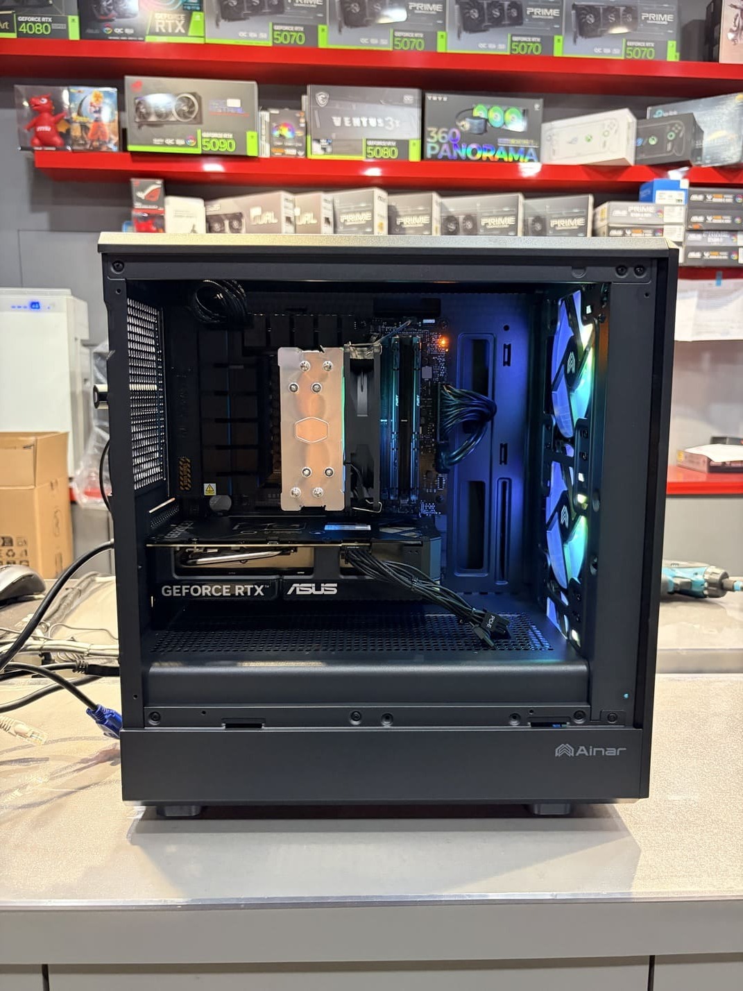 電腦內部配置全覽 酷碼塔散與華碩顯卡