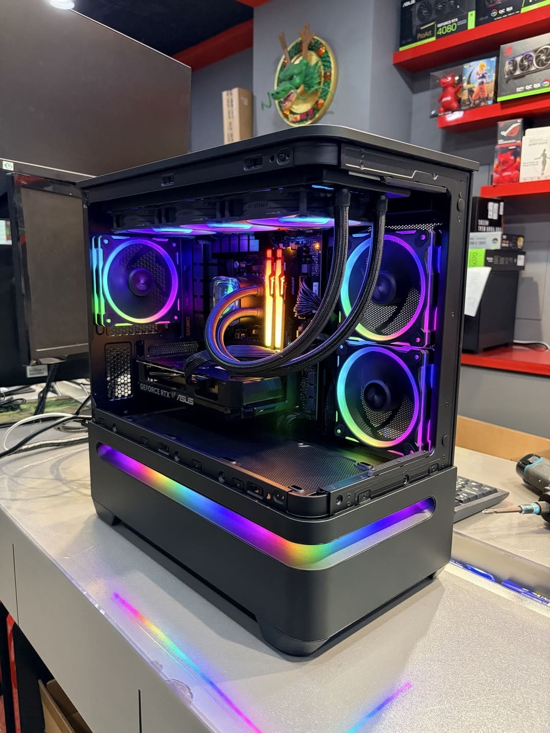 電腦內部配置全覽 RGB風扇與記憶體