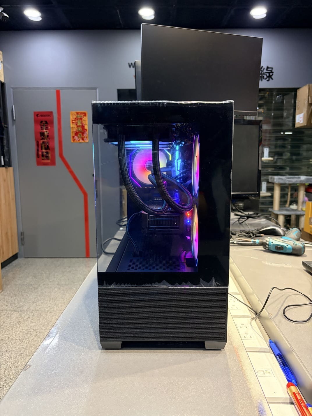 機殼側面完工照