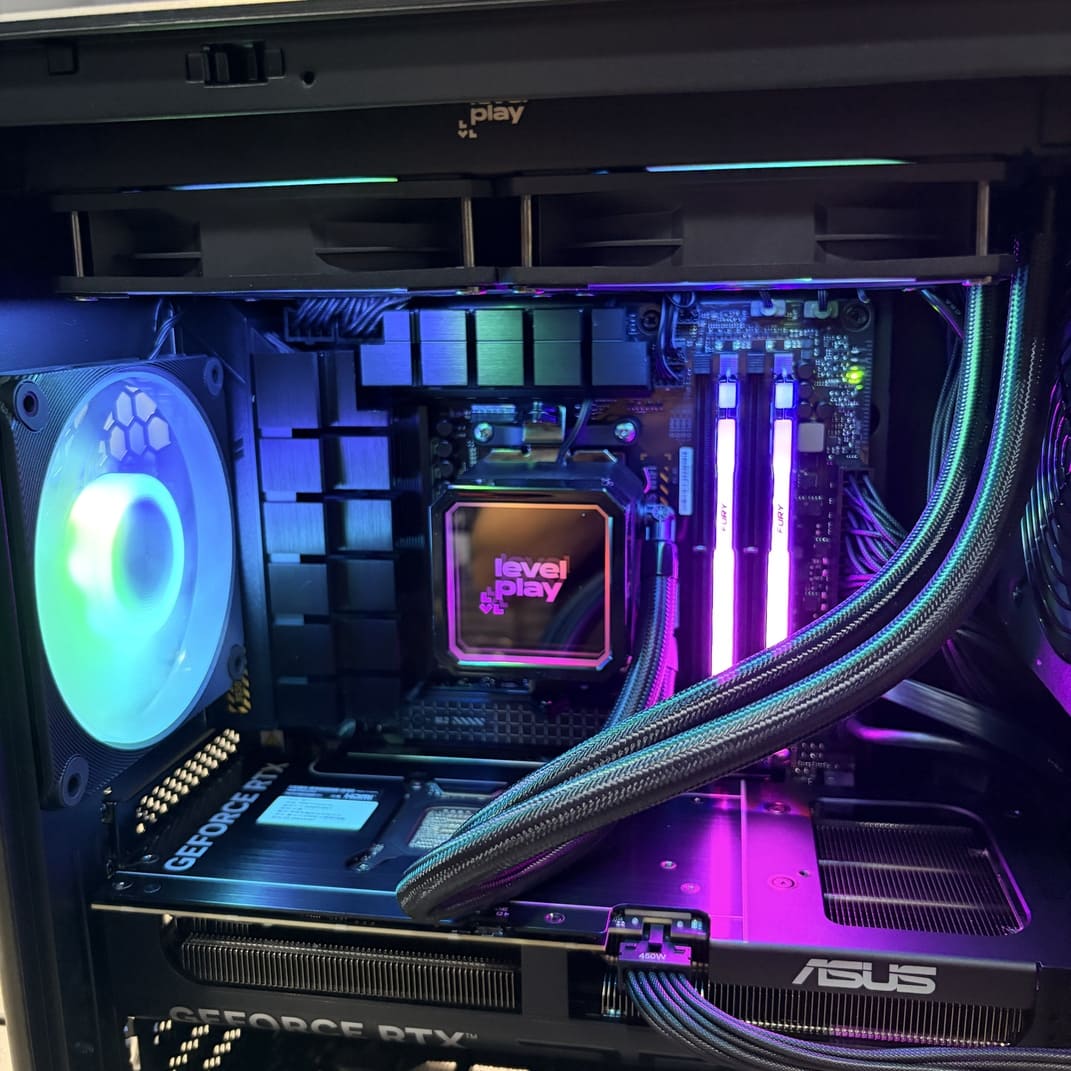 內部近照 Levelplay水冷頭與記憶體