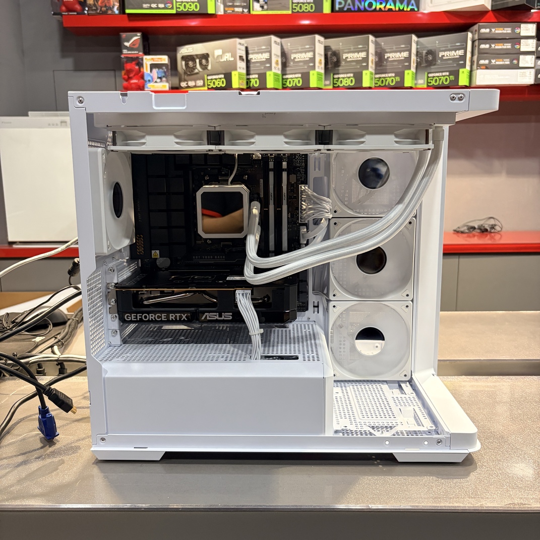 Jonsbo D300 側面視角，電腦散熱風道，反向葉片風扇