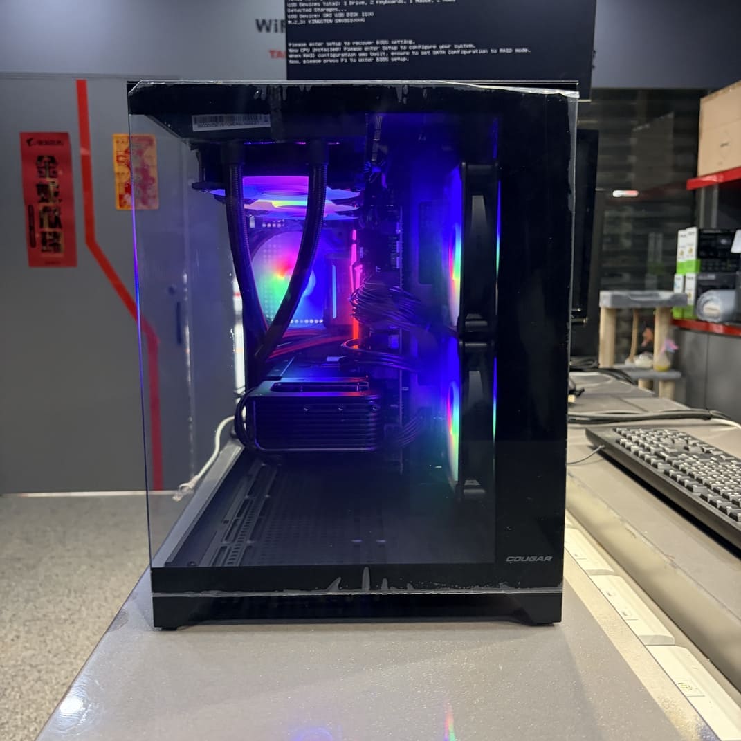 高階電競主機完成品 黑色系主題 RGB燈效