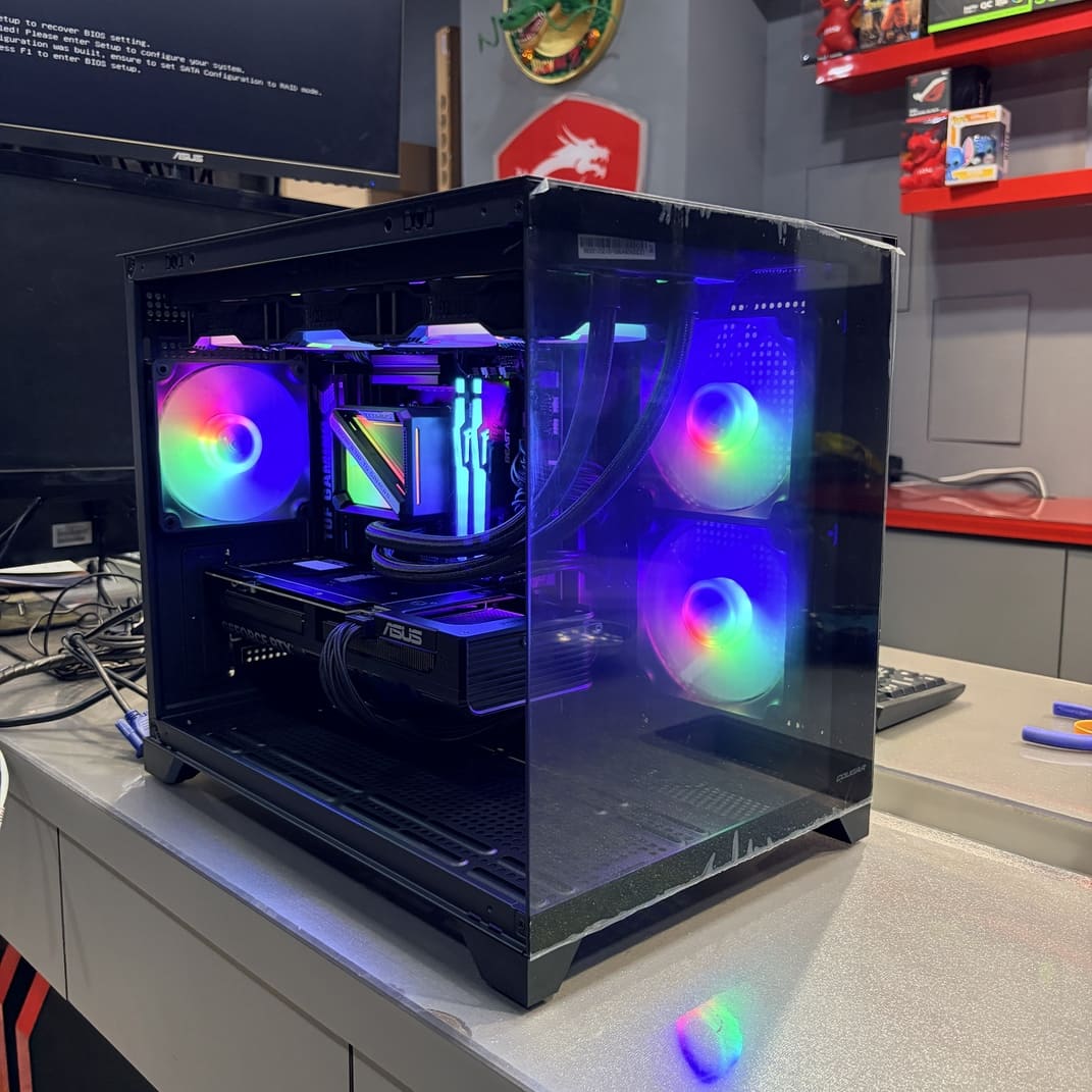 COUGAR FV150 Mini 全景機殼 玻璃透側 電腦組裝