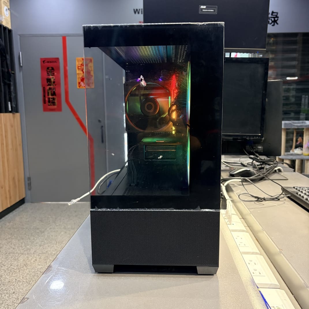 Cooler Master Elite 490 全景機殼 正側面視角