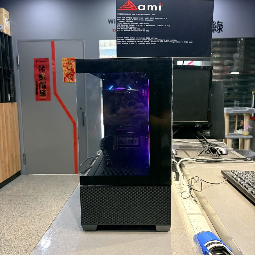 酷碼 Elite 490 機殼正面, 全景玻璃機殼, 高雄組裝電腦