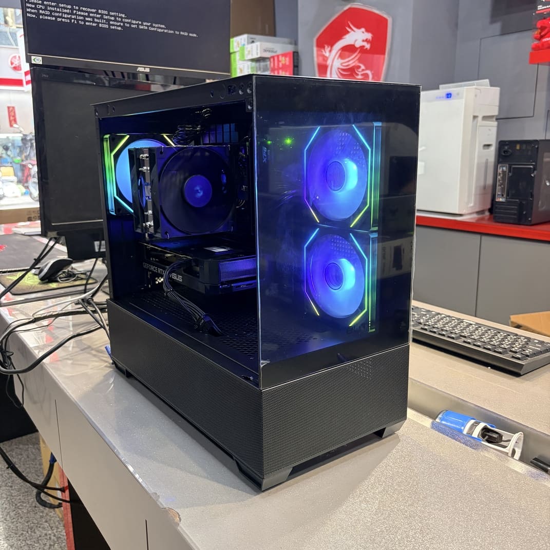 電腦完工照, RGB燈光效果, 高雄電腦組裝推薦