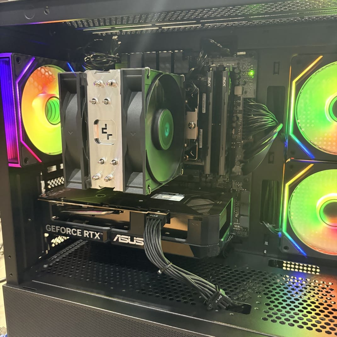 AG400 PLUS 近照, 威剛 DDR5 記憶體, 華碩 RTX 5060 Ti, 電腦散熱