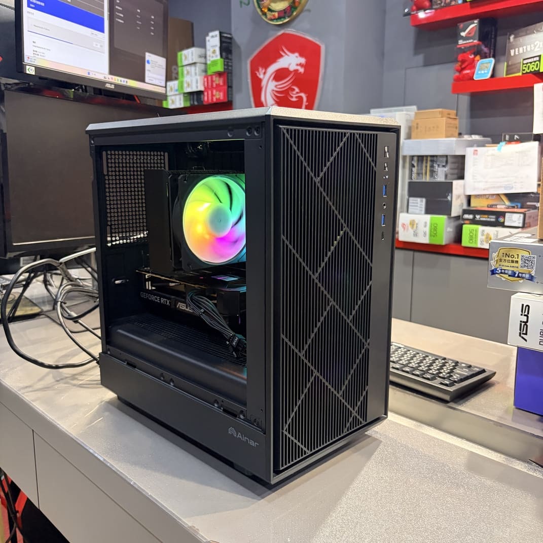 高雄電腦組裝推薦 AINAR M200 機殼完工照 散熱風道優化