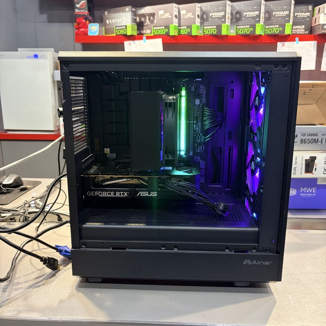 ASUS TUF B650M-E 主機板搭配 RTX 5060 顯卡安裝細節