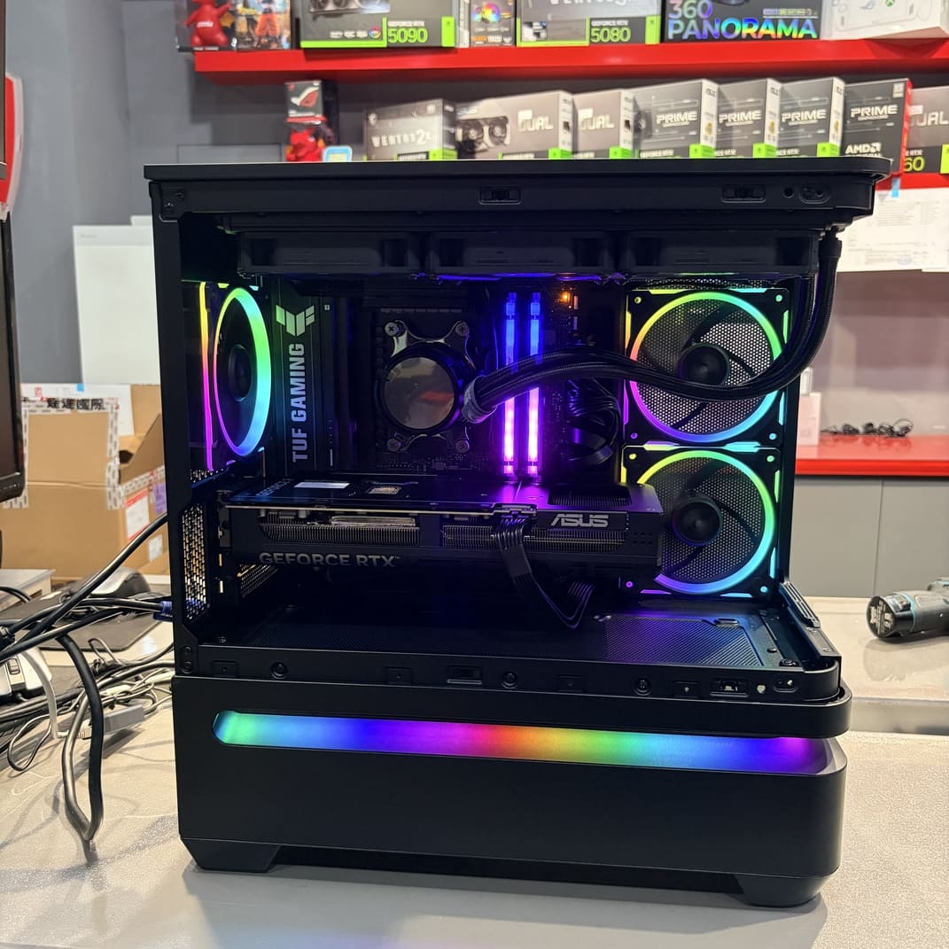 電腦整線 電腦維修 高雄 RTX5080 安裝細節 內部結構