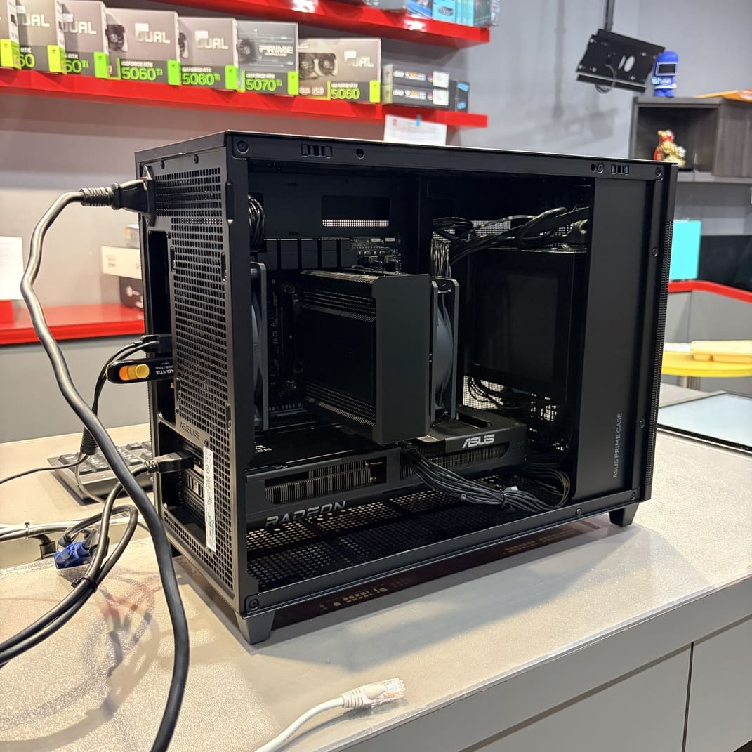 酷碼 Hyper 212 Black 塔散安裝 電源線走線 電腦背板