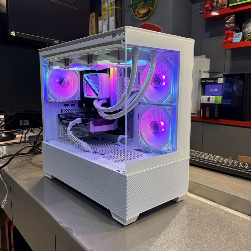 高雄電腦組裝推薦 白色全景機殼 Coolermaster Elite 490 側面照