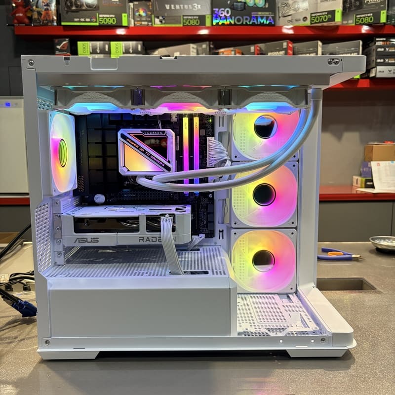 高雄電腦組裝 喬思伯D300側面全景玻璃視角