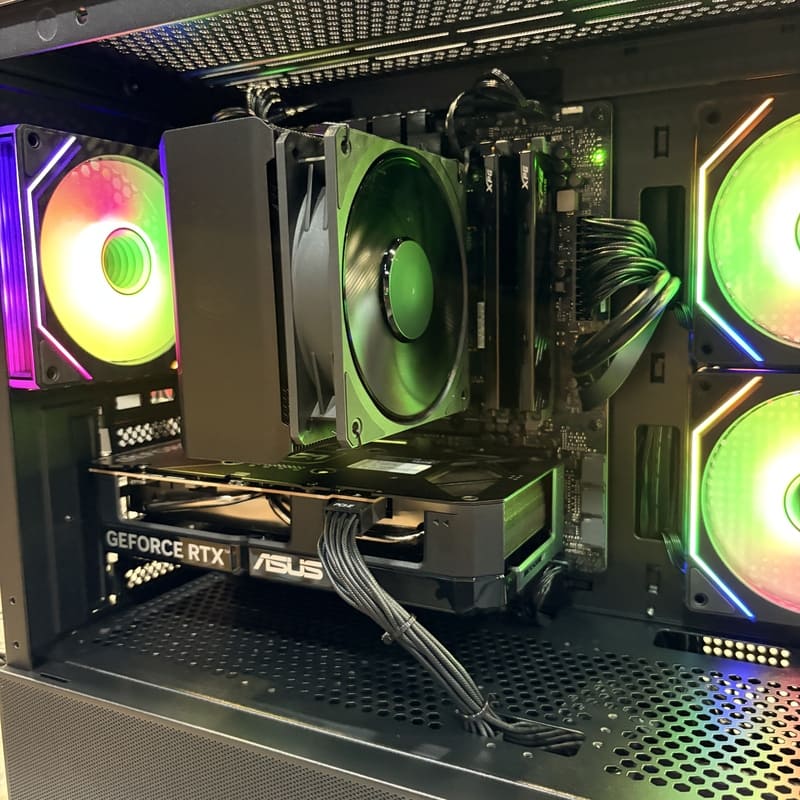 酷碼 Hyper 212 Black 散熱器特寫