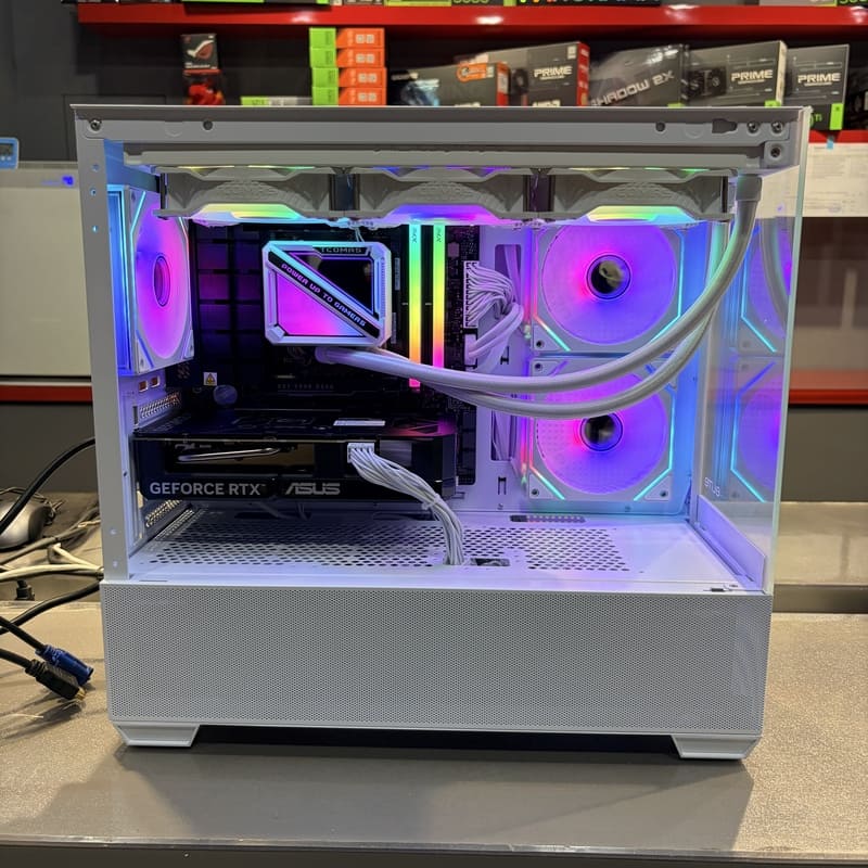 電腦開箱 完工照 DIY 散熱優化 正面整體視覺