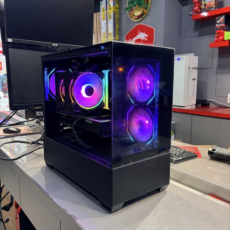 電腦開箱 完工照 DIY 散熱優化 側斜角視角