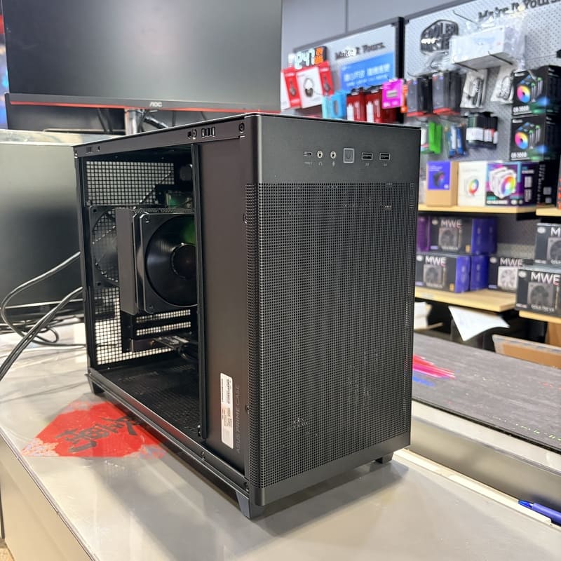 電腦開箱 完工照 DIY 散熱優化 AP201側面網孔