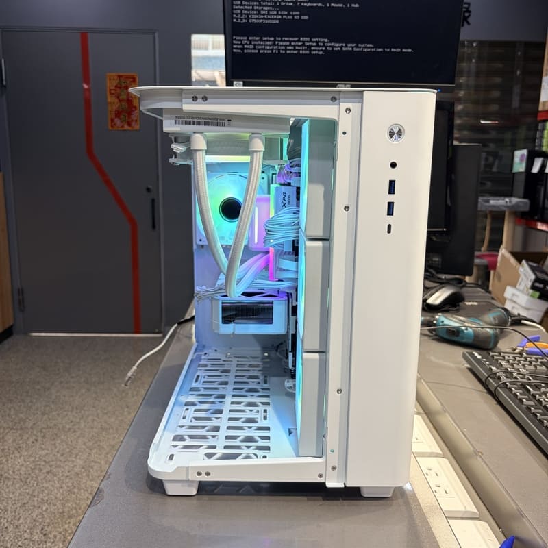 電腦開箱 完工照 DIY 散熱優化 前方進氣風扇