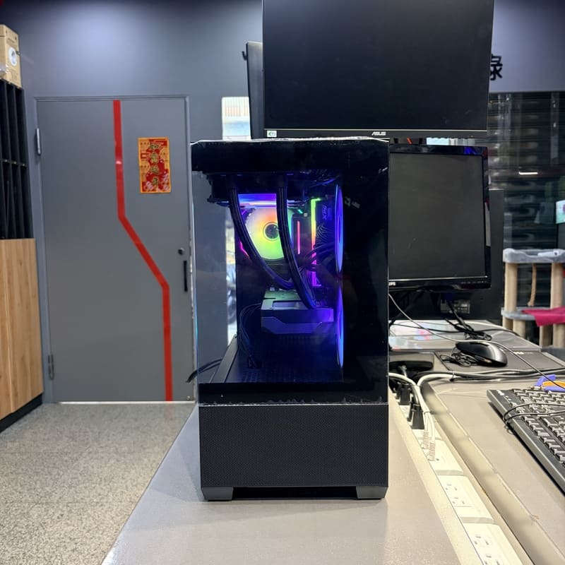 電腦完工照 DIY 散熱優化 海景房正面視角