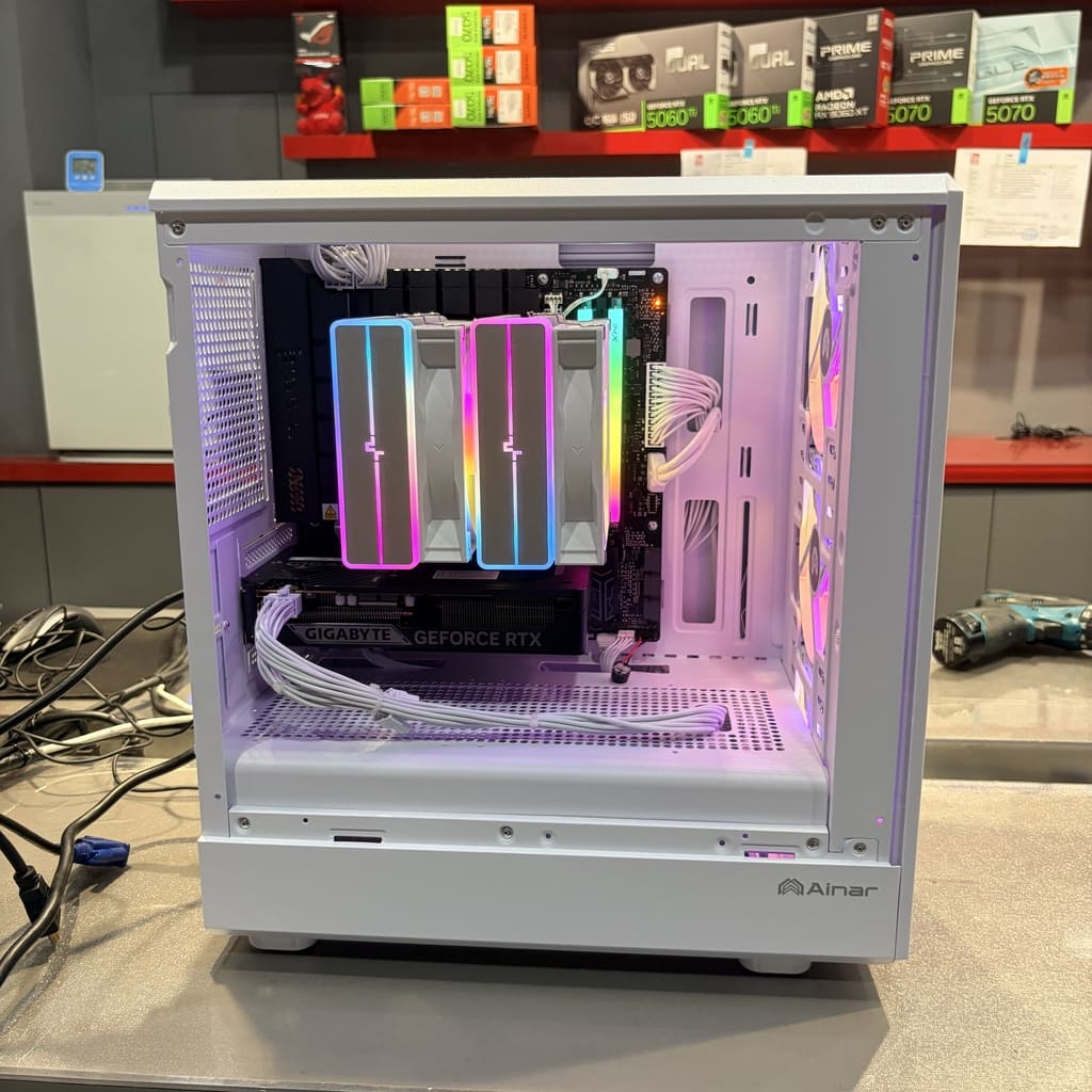 電腦開箱 完工照 DIY 散熱優化 內部結構