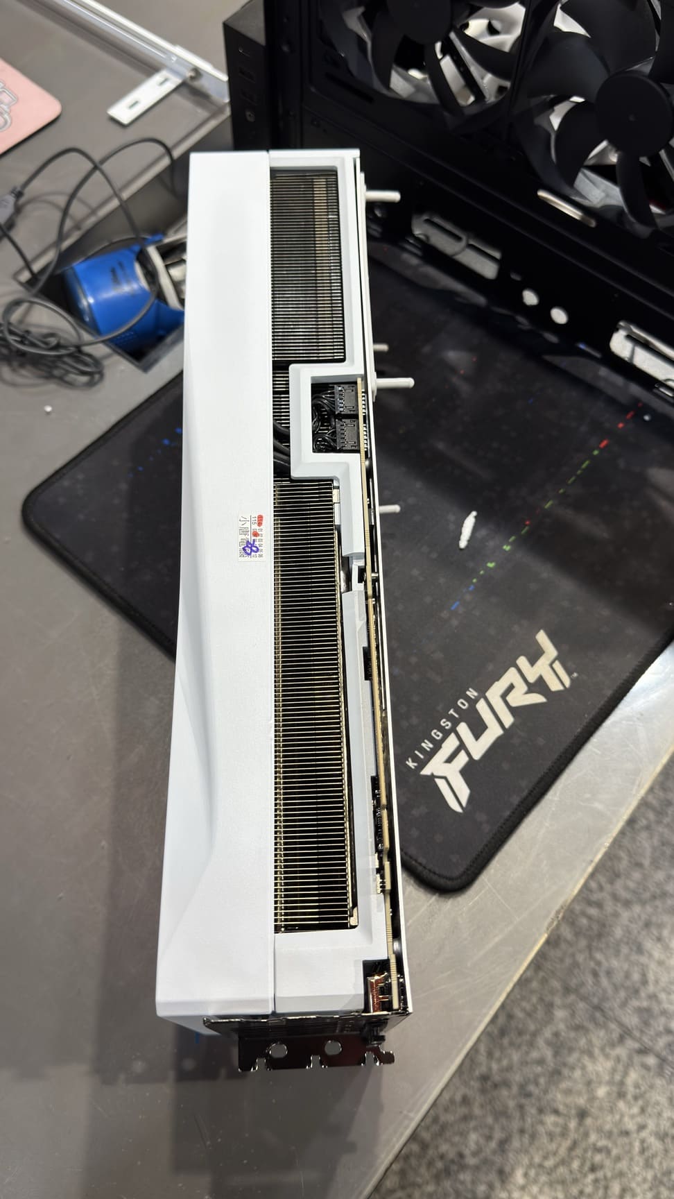 1A5C62ED-FD13-4CE5-B173-3C4632887F0F